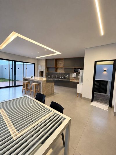 Sobrado, 3 quartos, 214 m² - Foto 1