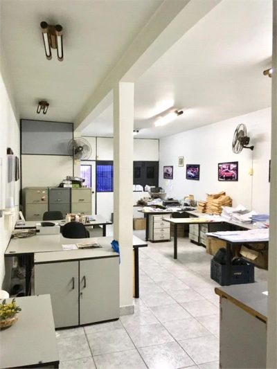 Prédio Inteiro, 1000 m² - Foto 1