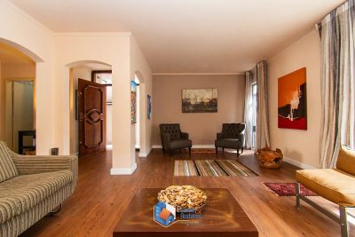 Casa, 3 quartos, 250 m² - Foto 2