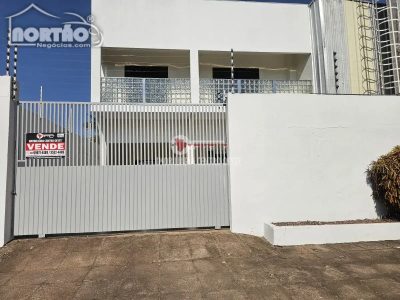 Casa, 4 quartos, 225 m² - Foto 2