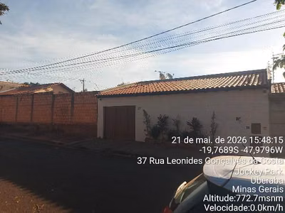 Casa, 3 quartos, 200 m² - Foto 1