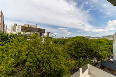 Casa, 5 quartos, 230 m² - Foto 4