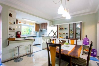 Sobrado, 3 quartos, 181 m² - Foto 1