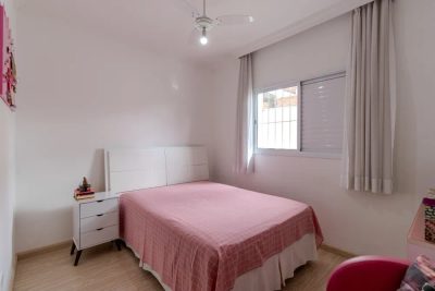Casa, 3 quartos, 93 m² - Foto 2