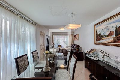 Casa, 3 quartos, 250 m² - Foto 4