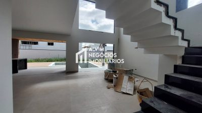 Sobrado, 4 quartos, 280 m² - Foto 2
