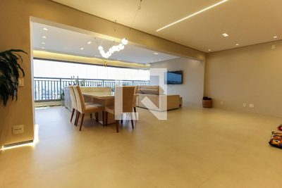 Apartamento, 3 quartos, 159 m² - Foto 1