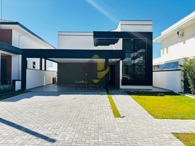 Casa, 3 quartos, 229 m² - Foto 1