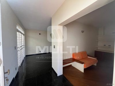 Casa, 4 quartos, 295 m² - Foto 3