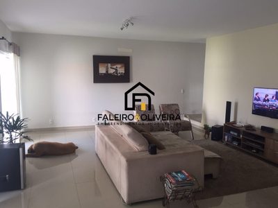 Casa, 3 quartos, 174 m² - Foto 1
