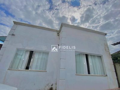 Casa, 2 quartos, 70 m² - Foto 1