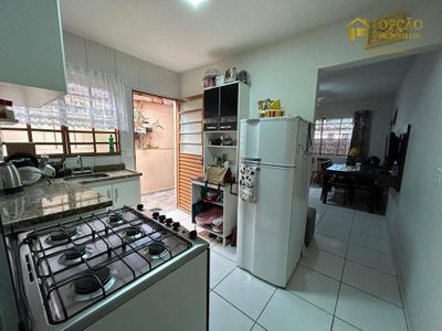 Casa, 3 quartos, 145 m² - Foto 4