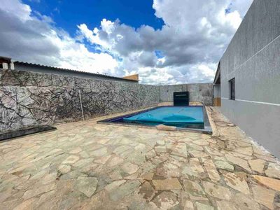 Casa, 3 quartos, 195 m² - Foto 2