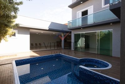 Casa, 4 quartos, 288 m² - Foto 1