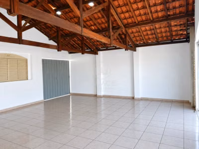 Casa, 3 quartos, 230 m² - Foto 3