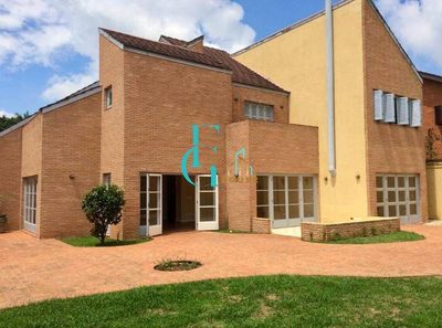 Casa, 4 quartos, 340 m² - Foto 1
