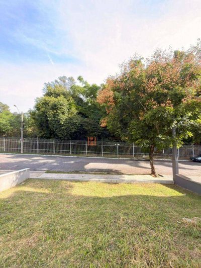 Loteamento e Condomínio, 331 m² - Foto 3