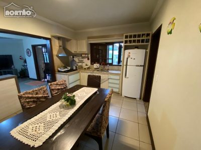 Casa, 4 quartos, 200 m² - Foto 4