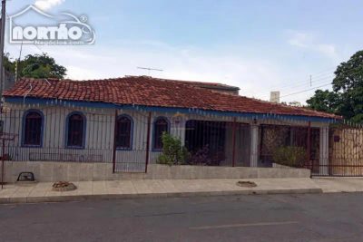 Casa, 3 quartos, 281 m² - Foto 1