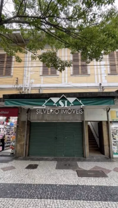 Loja-Salão, 200 m² - Foto 1
