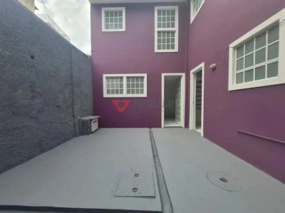 Casa, 3 quartos, 240 m² - Foto 1
