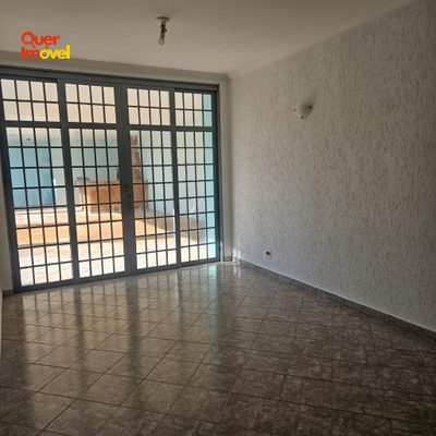 Casa, 4 quartos, 332 m² - Foto 1