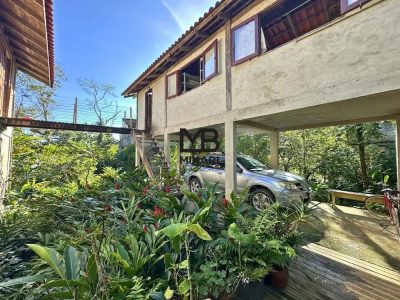 Casa, 4 quartos, 200 m² - Foto 1
