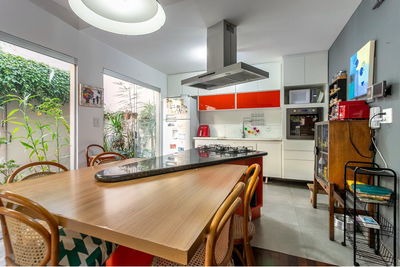 Casa, 3 quartos, 179 m² - Foto 1