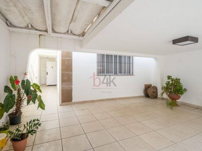 Casa, 3 quartos, 230 m² - Foto 1