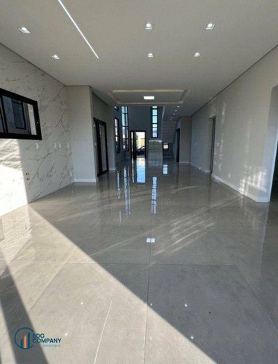 Sobrado, 4 quartos, 272 m² - Foto 2
