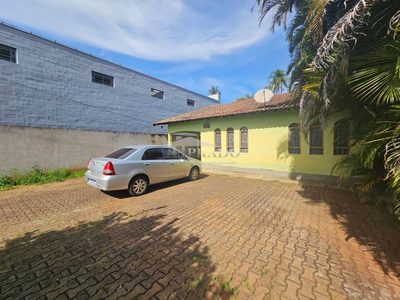 Casa, 3 quartos, 200 m² - Foto 2