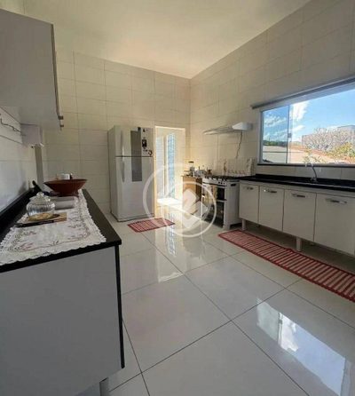 Casa, 4 quartos, 210 m² - Foto 3