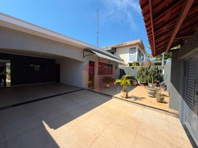 Casa, 3 quartos, 256 m² - Foto 2