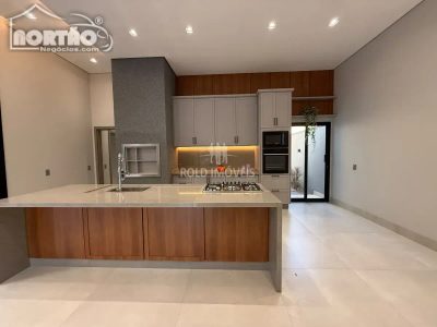 Casa, 4 quartos, 186 m² - Foto 2