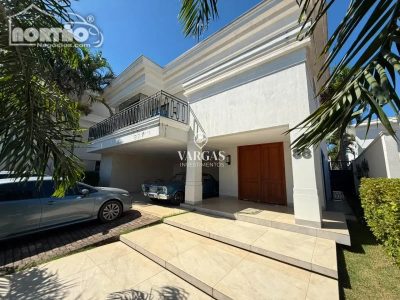 Casa, 1 quarto, 463 m² - Foto 2