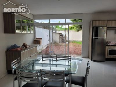 Casa, 3 quartos, 168 m² - Foto 2