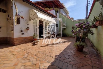 Casa, 2 quartos, 141 m² - Foto 1