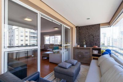 Apartamento, 3 quartos, 137 m² - Foto 2