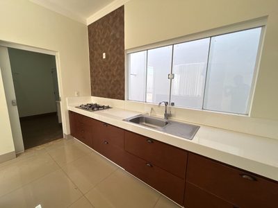 Casa, 3 quartos, 266 m² - Foto 4