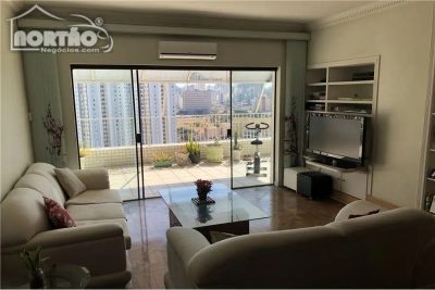 Casa, 3 quartos, 270 m² - Foto 1