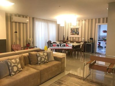 Apartamento, 3 quartos, 228 m² - Foto 1