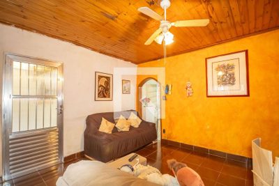Casa, 3 quartos, 210 m² - Foto 1