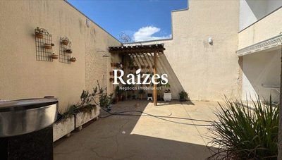 Casa, 3 quartos, 380 m² - Foto 1