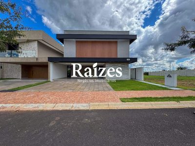 Casa, 4 quartos, 330 m² - Foto 1