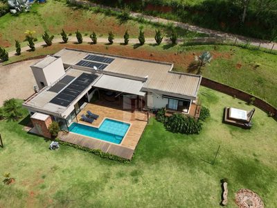 Sítio, 4 quartos, 4700 m² - Foto 1