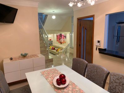 Casa, 3 quartos, 245 m² - Foto 2