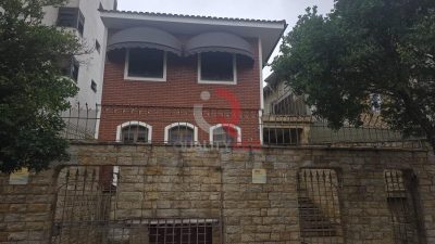 Sobrado, 3 quartos, 306 m² - Foto 1