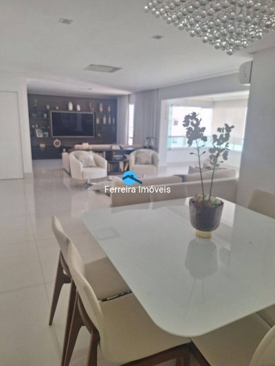Apartamento, 3 quartos, 180 m² - Foto 1