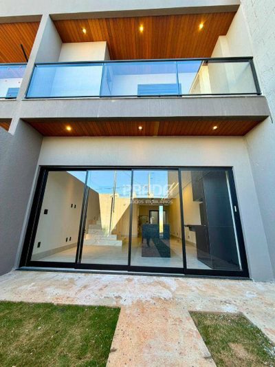 Sobrado, 3 quartos, 122 m² - Foto 1