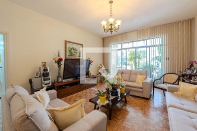 Apartamento, 3 quartos, 238 m² - Foto 1
